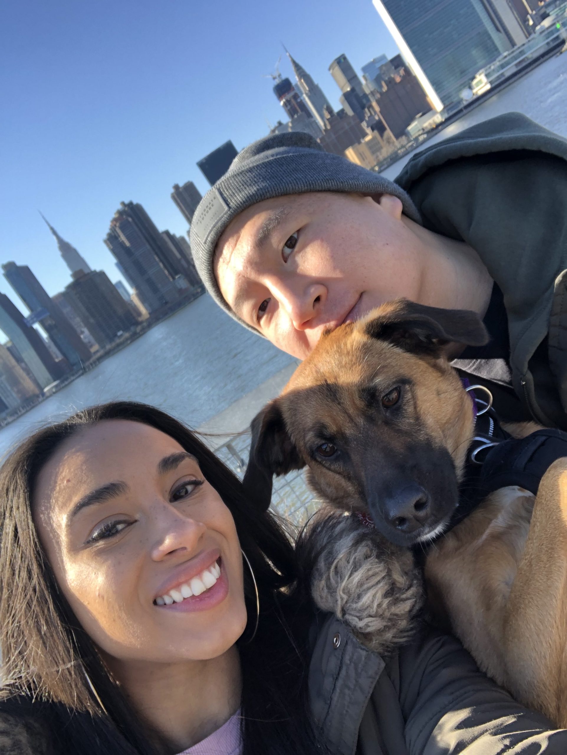 Erika, Jesse, Lilo selfie in front of Manhattan skyline